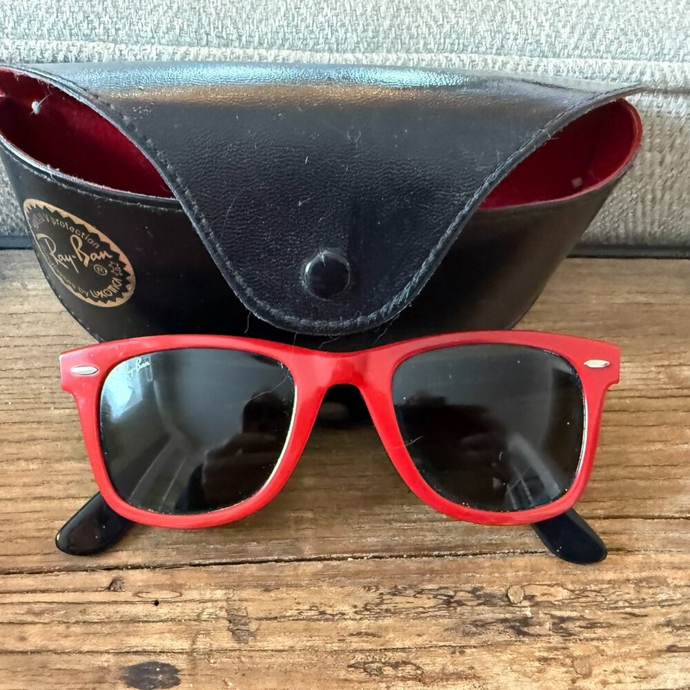 Vintage Raybans - never worn in original case